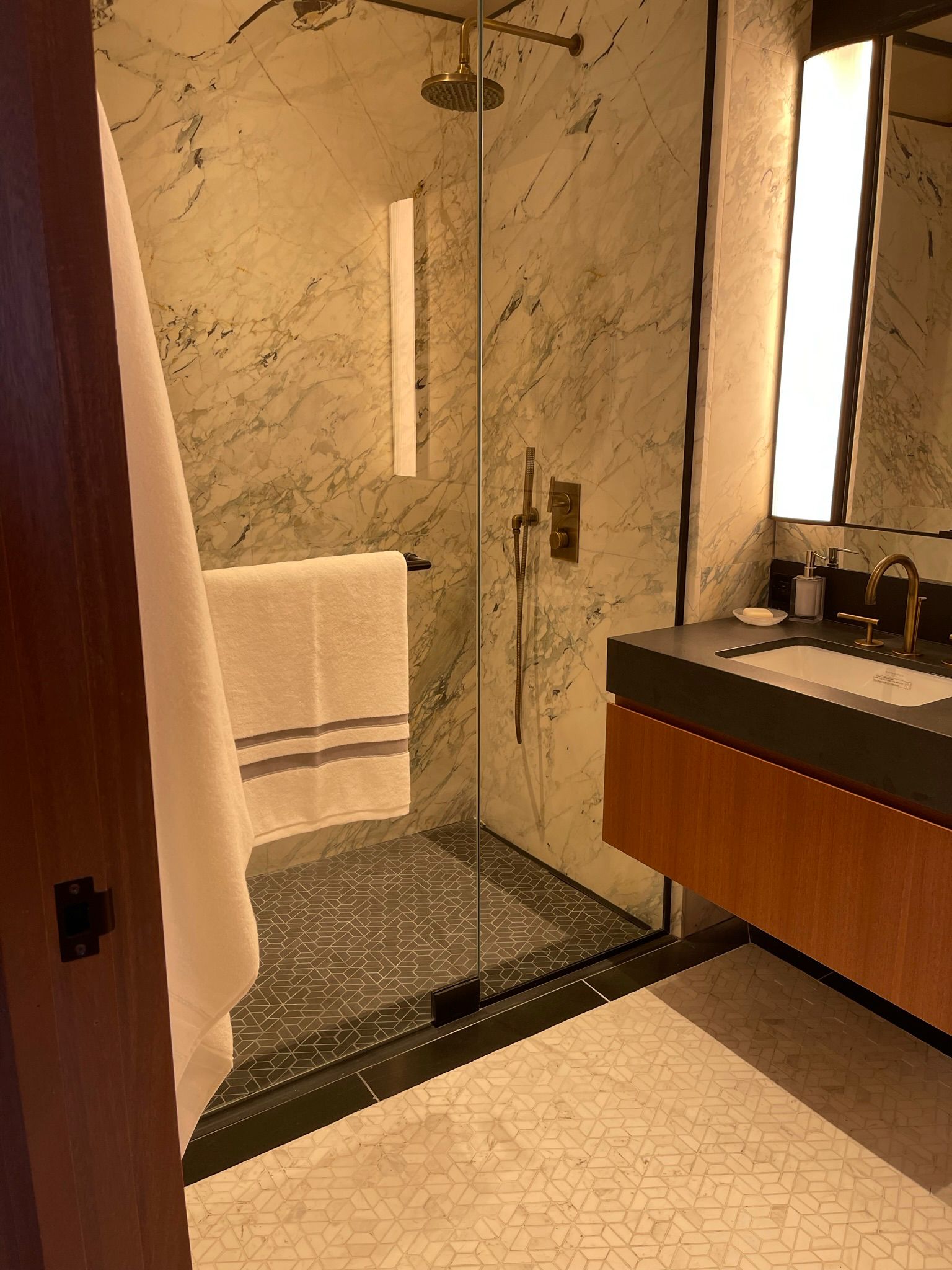 The Brooklyn Tower – natural stone by Eurasia Stone (14)