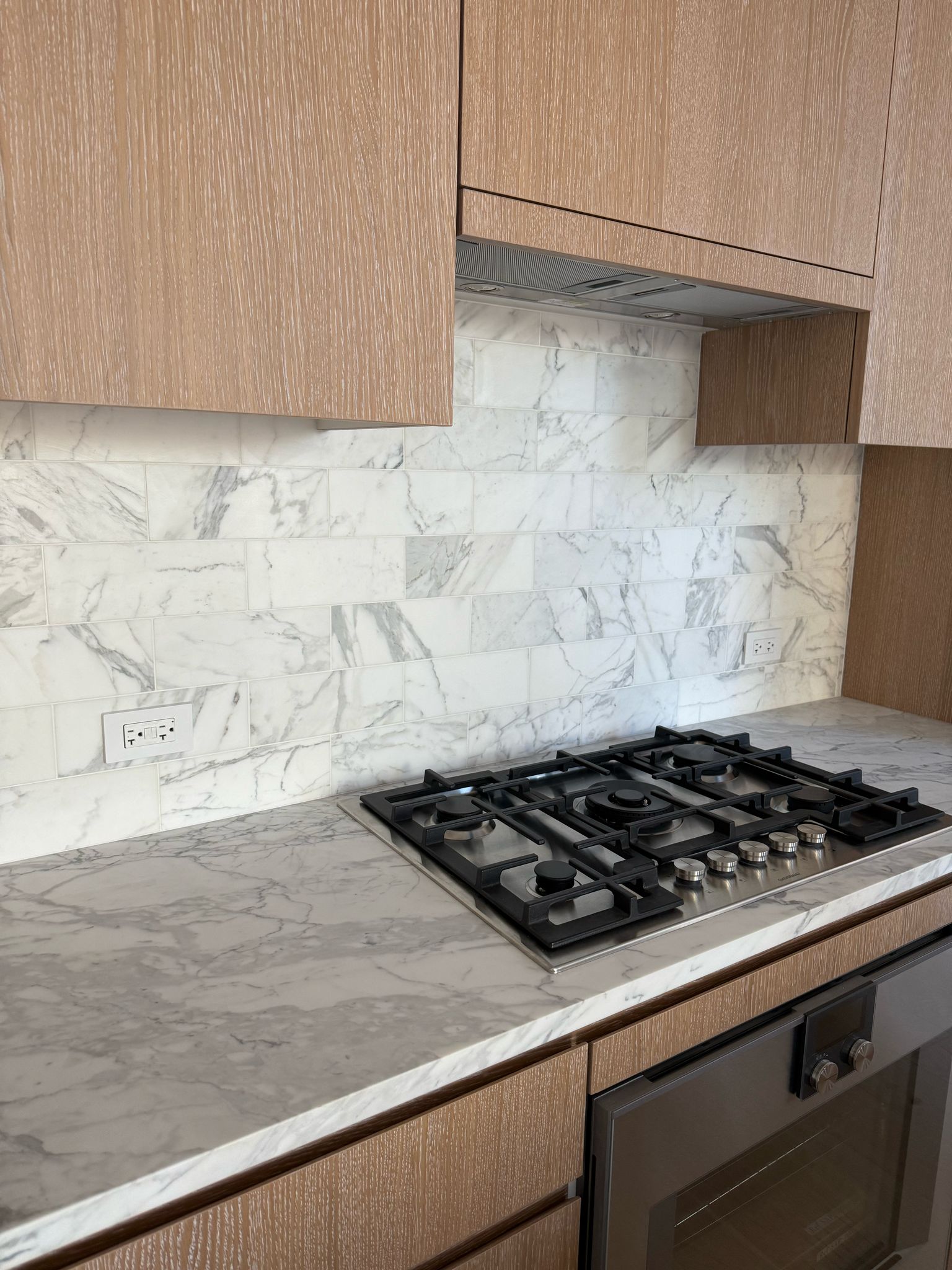 1 Park Row – natural stone by Eurasia Stone (11)